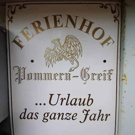 Pommerngreif -grosse , Familiaer, Mit Poolnutzung Und Grillmoeglichkeit Apartmán